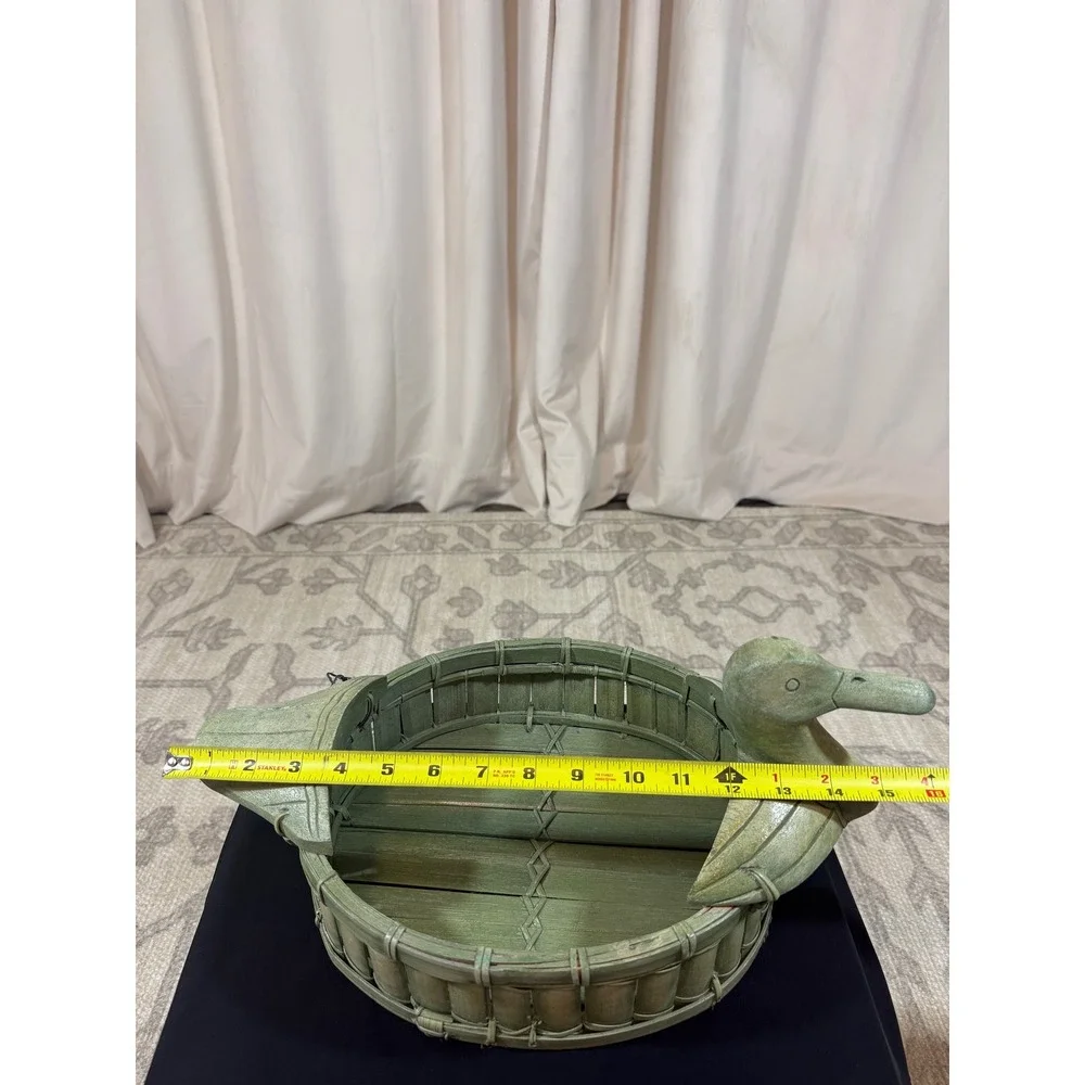 VTG Green Toyongan Duck Tray‎ Bamboo Rattan Basket Hand Carved Duck Finial